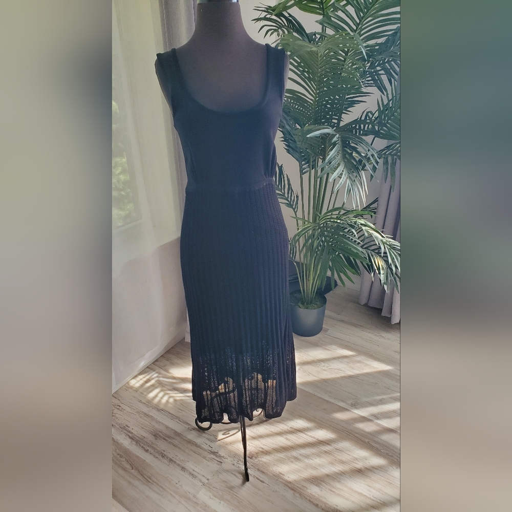 Chic Black Sleeveless Midi Dress Sz S
